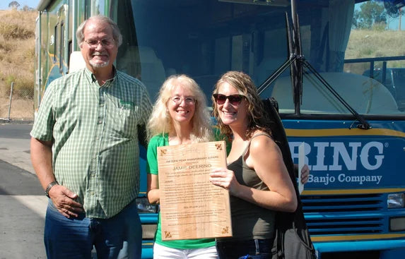 Deering #banjobus hits the road!