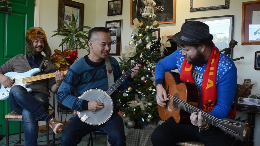 Quel Bordel performs Christmas Song "Ang Pasko Ay Sumapit". [VIDEO]