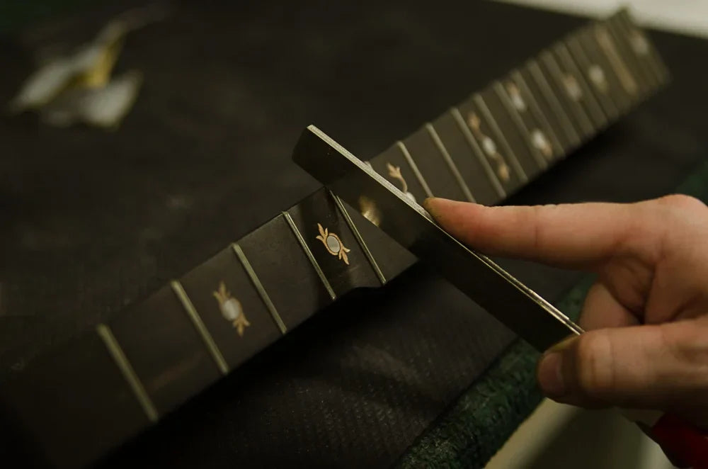 Deering Launches Banjo Service Center