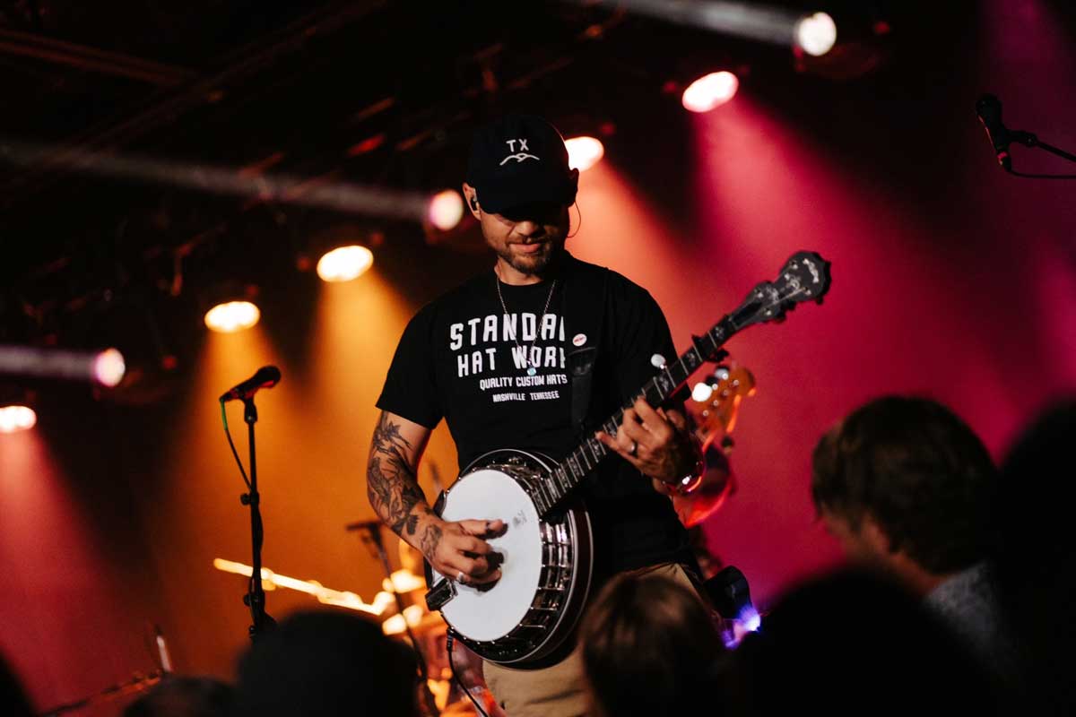 Andy Rogers playing his Deering banjo