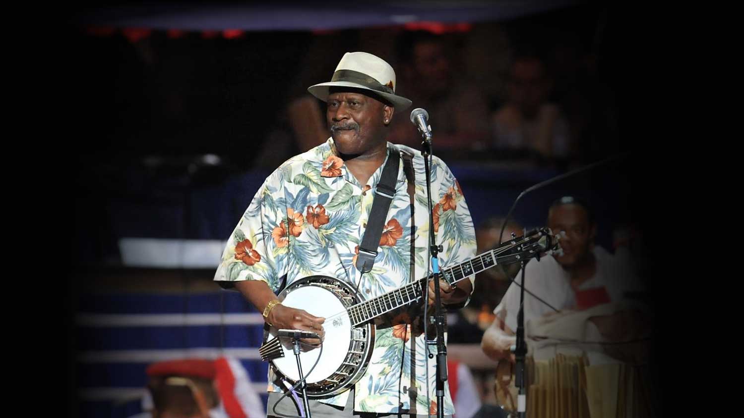 Taj Mahal with his Deering banjo