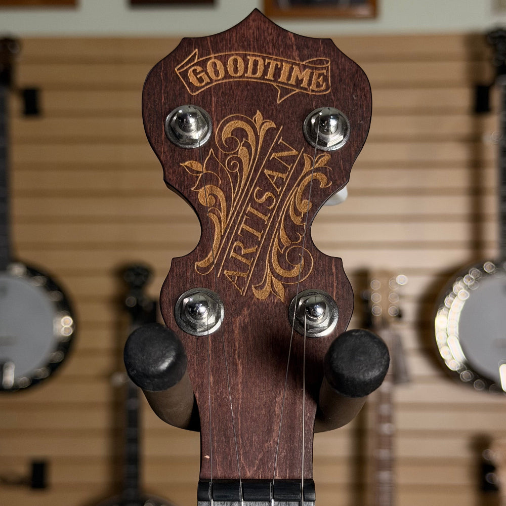 Close up of a banjo headstock