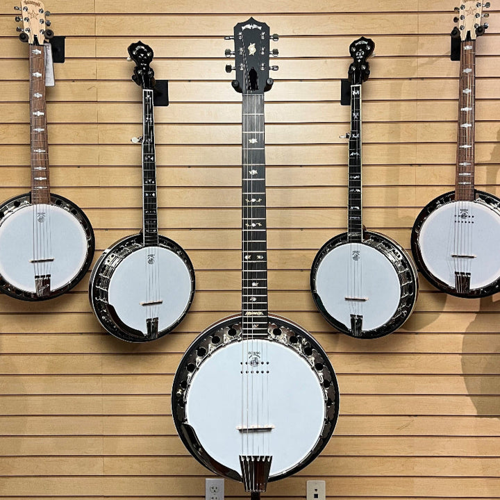 Boston 6 String w/Kavanjo Pickup | Showroom Banjo