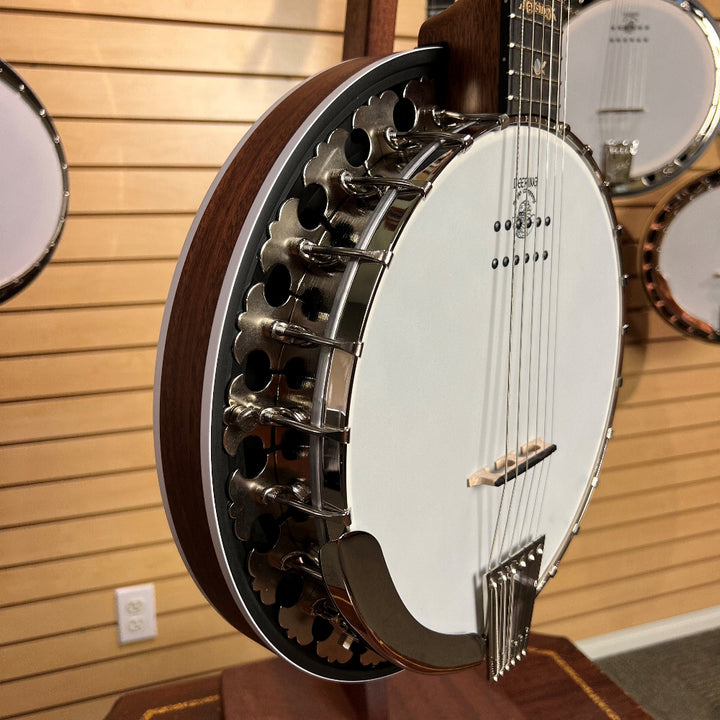 Boston 6 String w/Kavanjo Pickup | Showroom Banjo