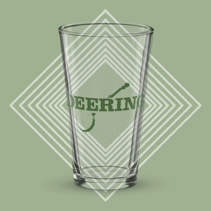 DeeringBanjo16ozPintGlass - Green Diamond Background