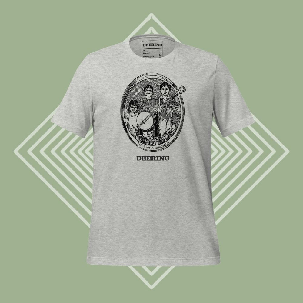 DeeringBanjoChildrenT-ShirtMockup-Grey-GreenDiamondBackground-Front