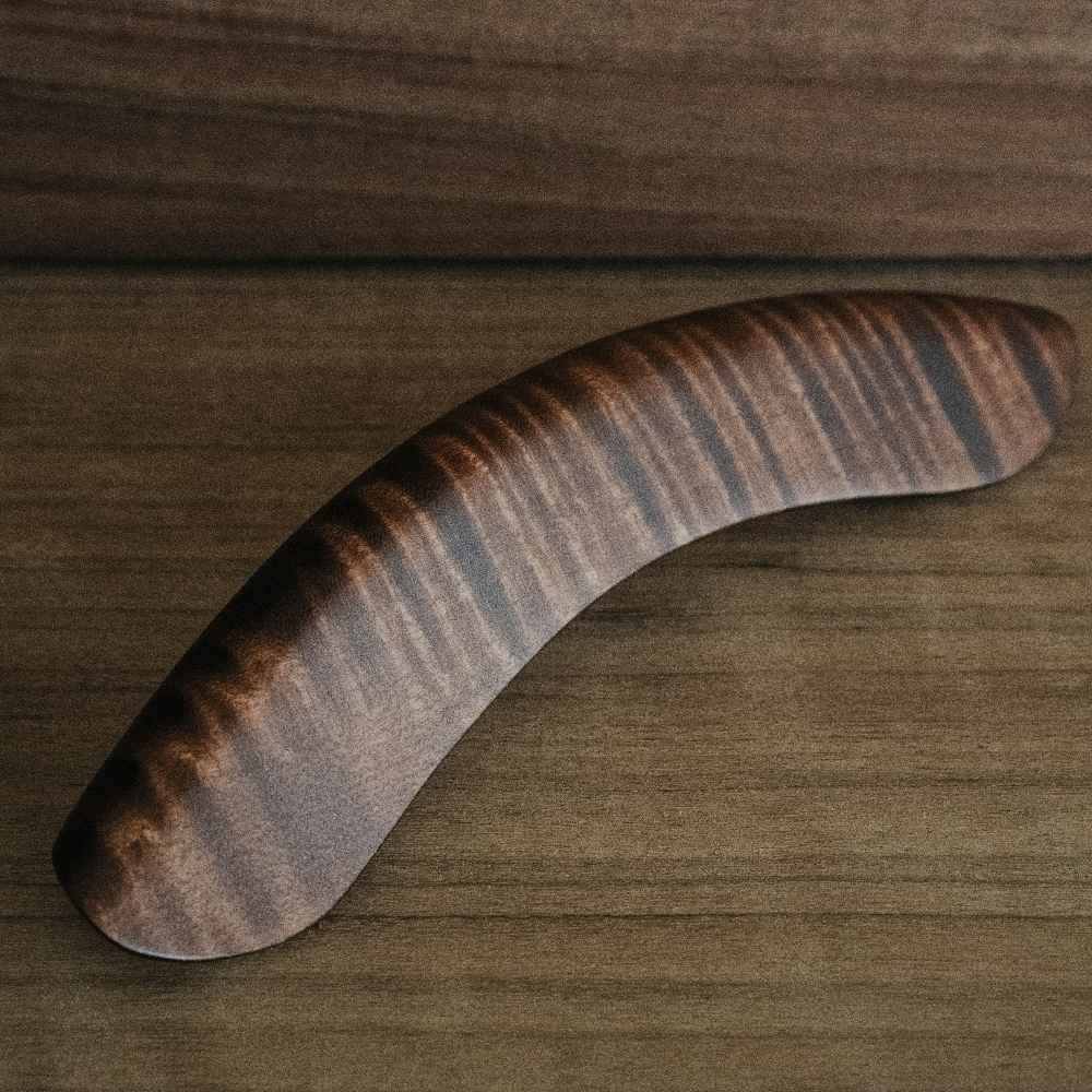 DeeringWoodenArmrest-CurlyMaple-BrownMahogany-LifestyleBackground, front