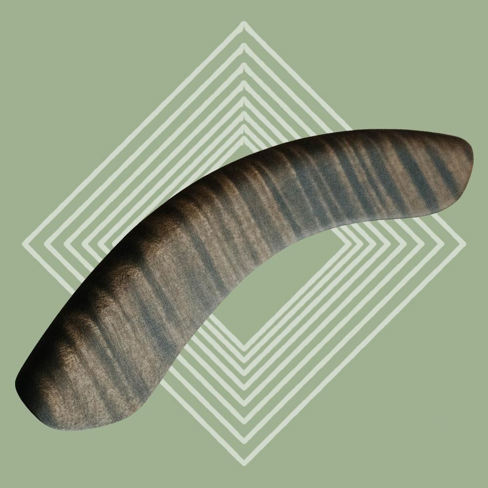 DeeringWoodenArmrest-CurlyMaple-DarkWalnut-GreenDiamondBackground, front