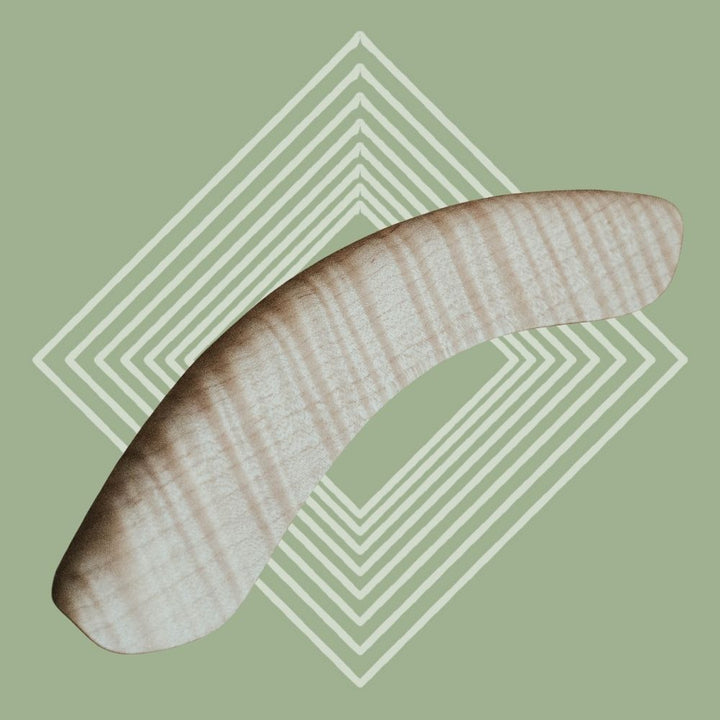 DeeringWoodenArmrest-CurlyMaple-Natural-GreenDiamondBackground, front