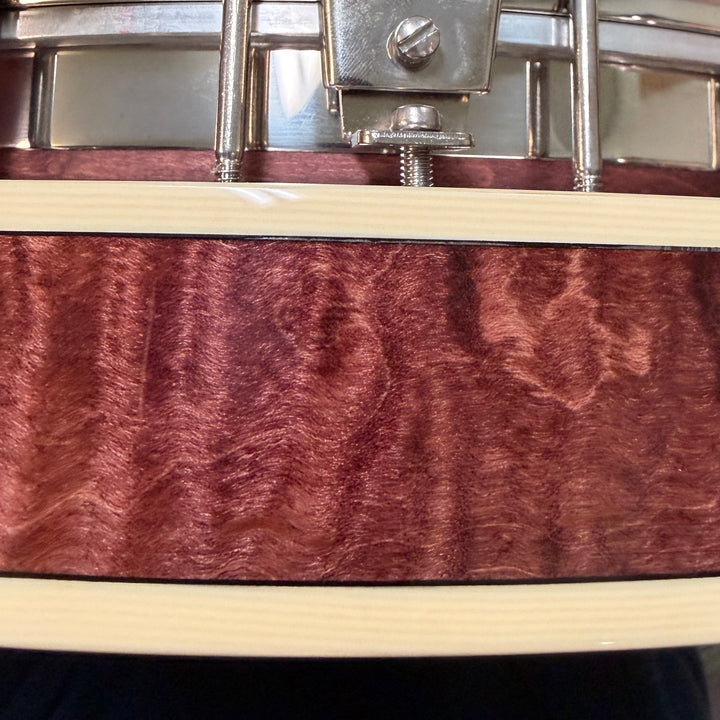 Saratoga Star 06 | Showroom Banjo