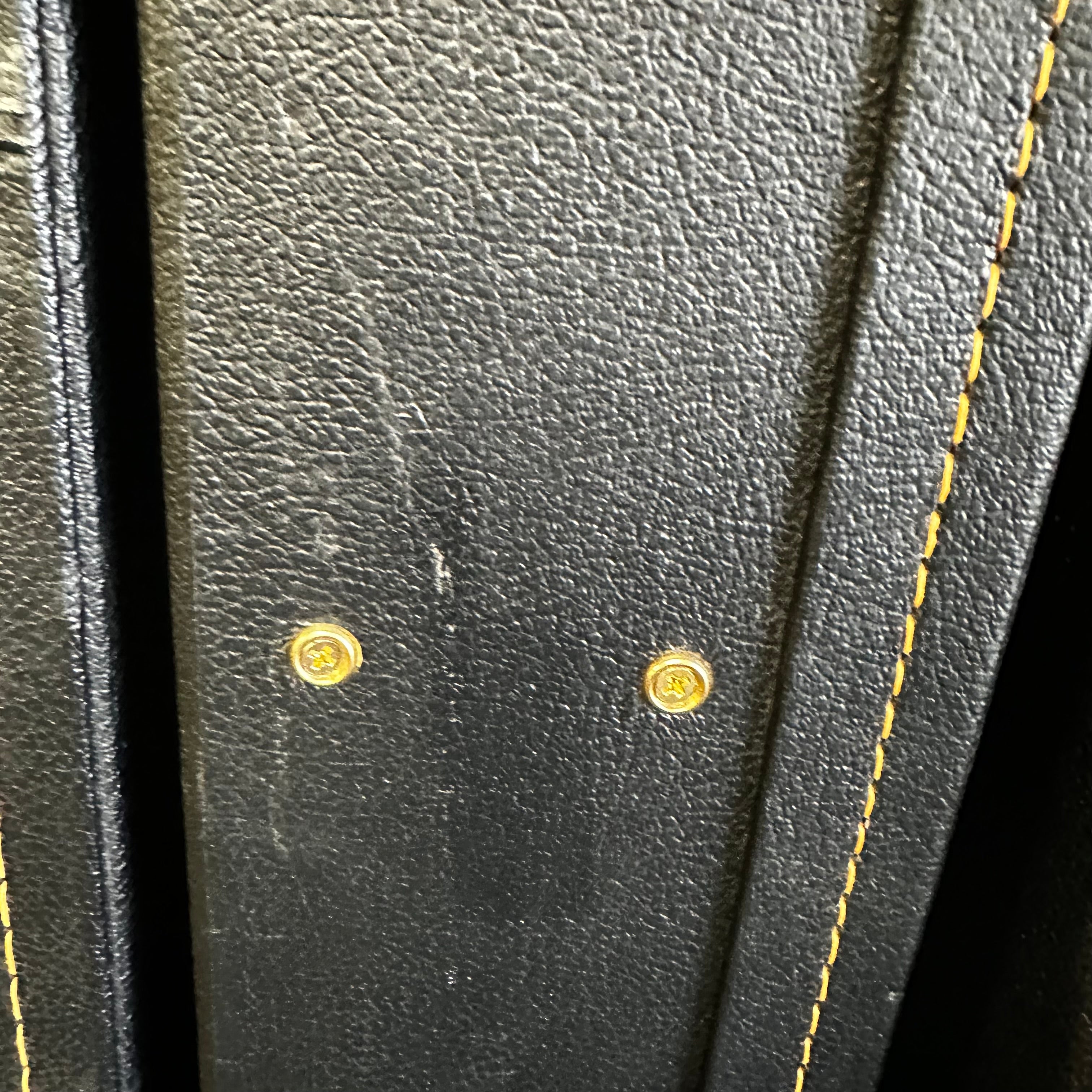 Resonator Hard Shell Case | Demo 2
