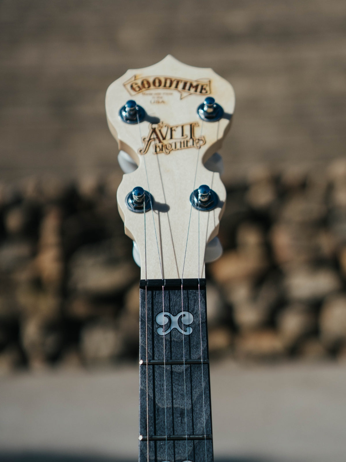 Scott Avett Giving Tuesday Charity Banjo