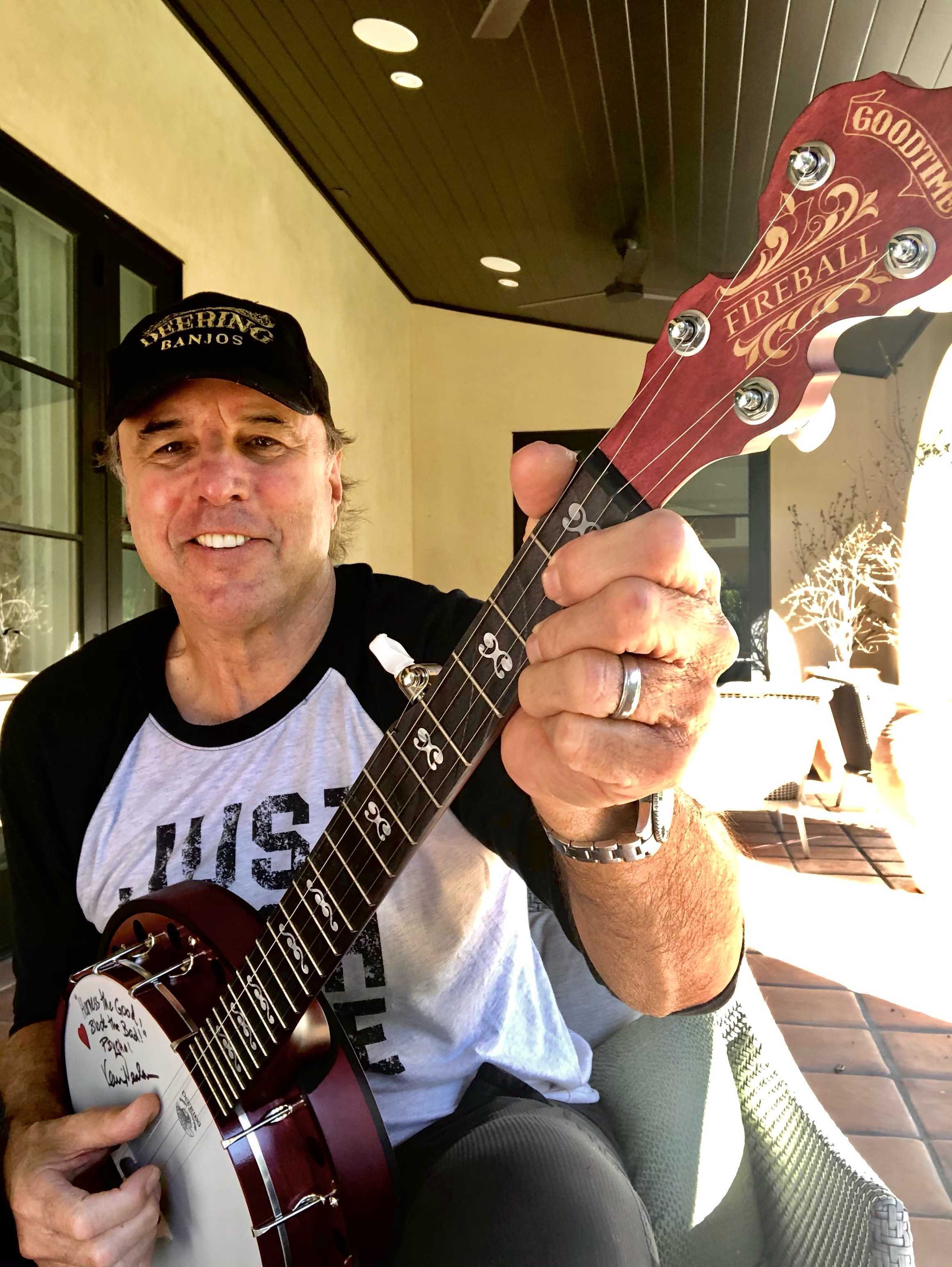 Kevin Nealon Giving Tuesday Charity Banjo